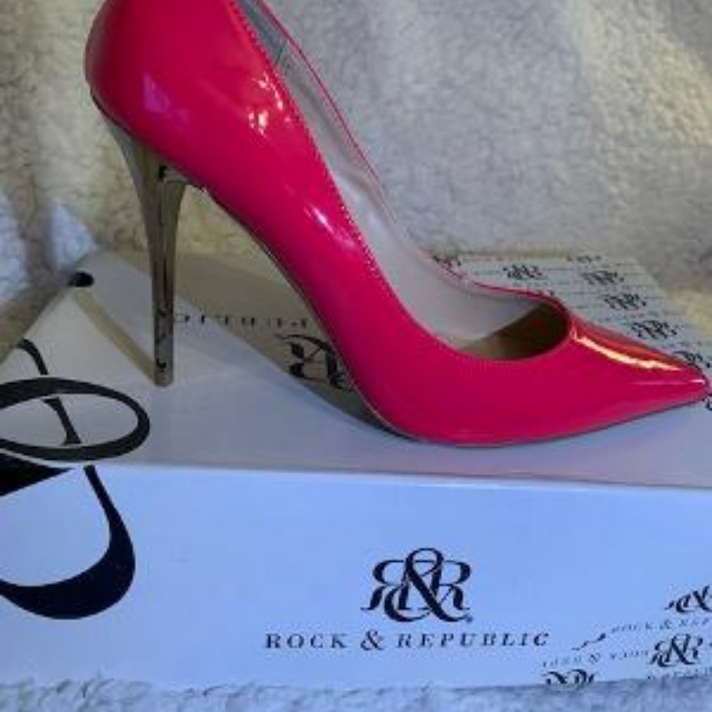 NEW ROCK & REPEPUBLIC HOT PINK METALLIC HEEL 7